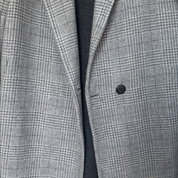 Babaton Gray Checkered Coat - Picture 3 of 8